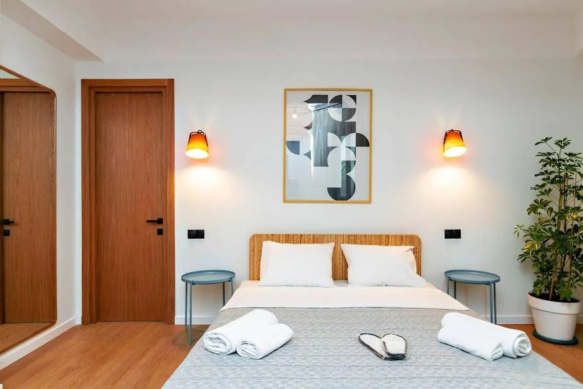 Daire Stylish 2Br Apt W Huge Terrace In Old Tiflis Gürcistan