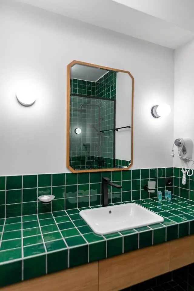 Stylish 2Br Apt W Huge Terrace In Old Tiflis 0*,