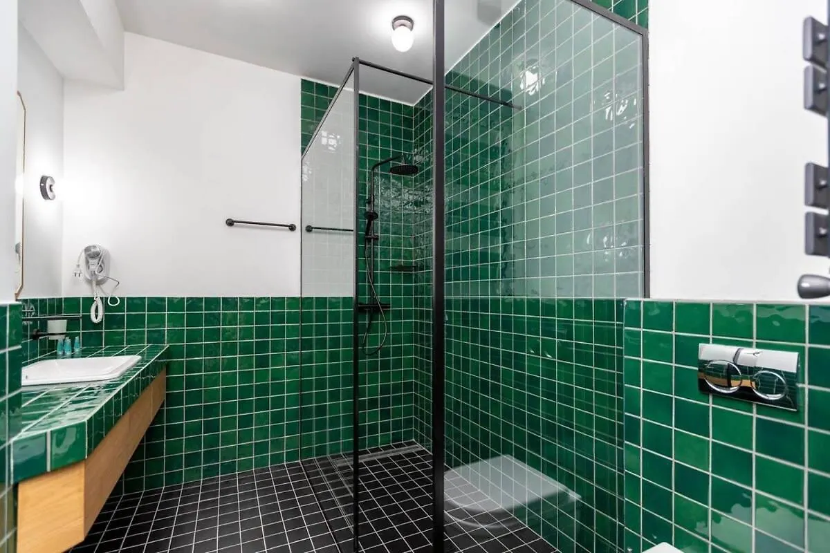 Stylish 2Br Apt W Huge Terrace In Old Tiflis Daire