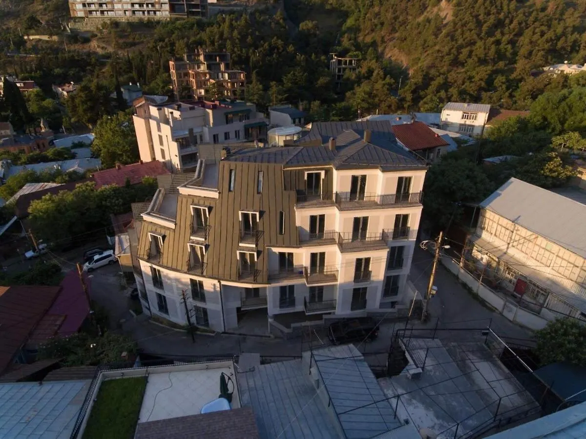 Daire Stylish 2Br Apt W Huge Terrace In Old Tiflis