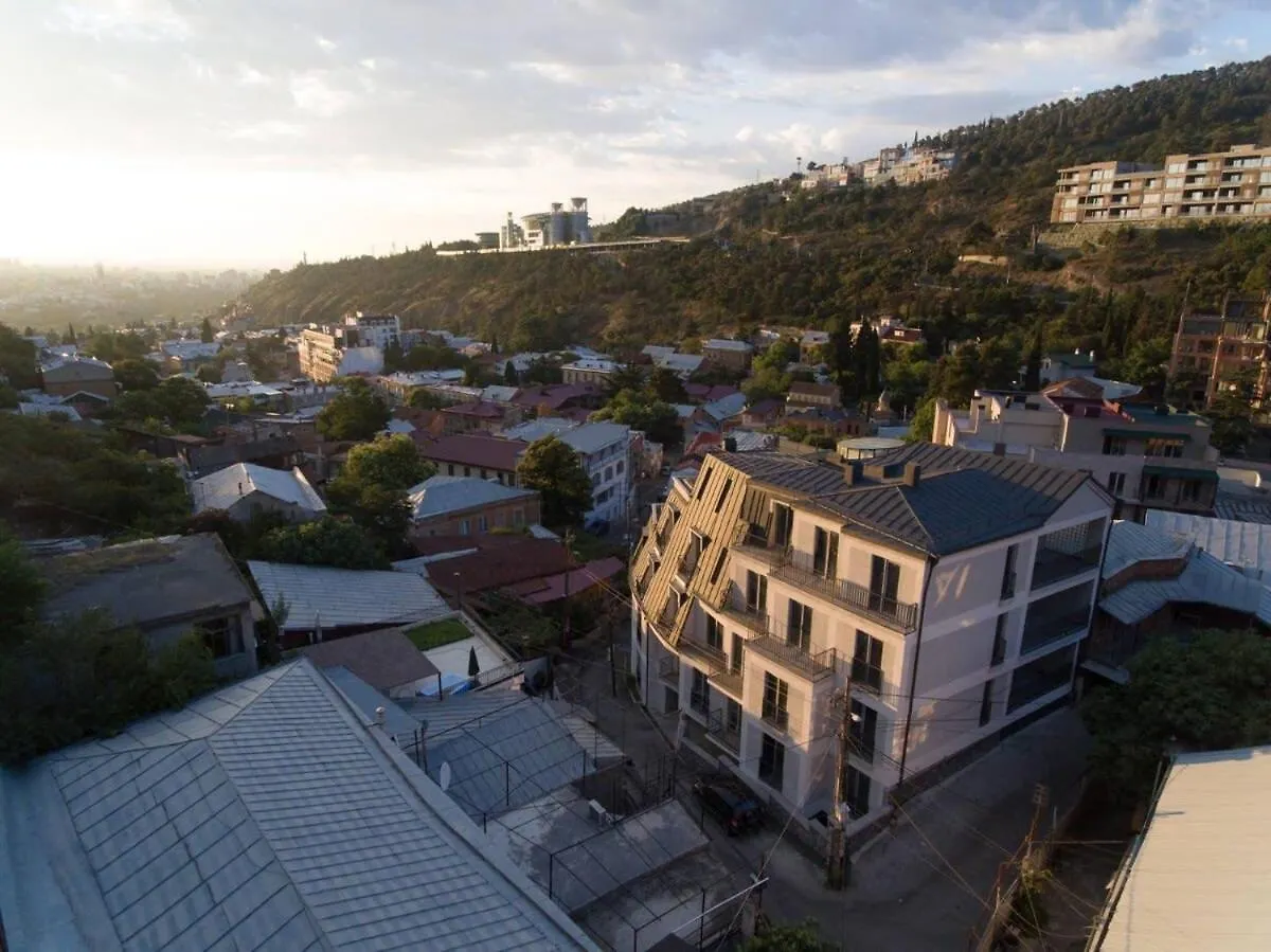 Stylish 2Br Apt W Huge Terrace In Old Tiflis Gürcistan